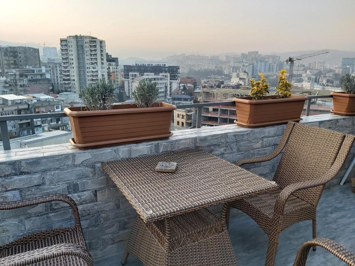 Veranda Tiflis Exterior foto